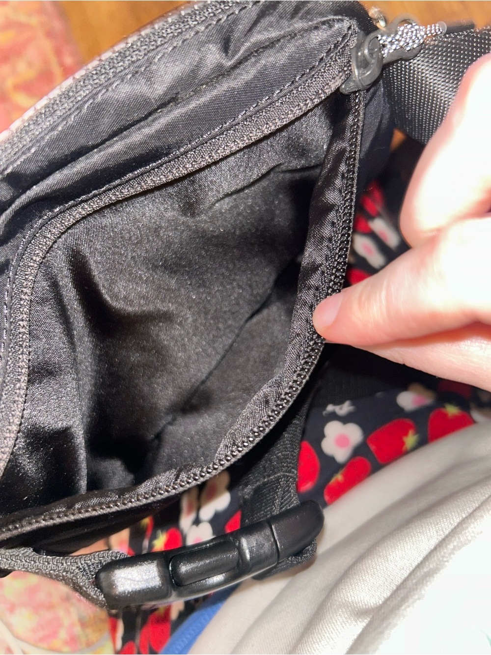 lululemon athletica Everywhere Black Belt Bag with Adjustable Strap NWOT - Picture 5 of 5